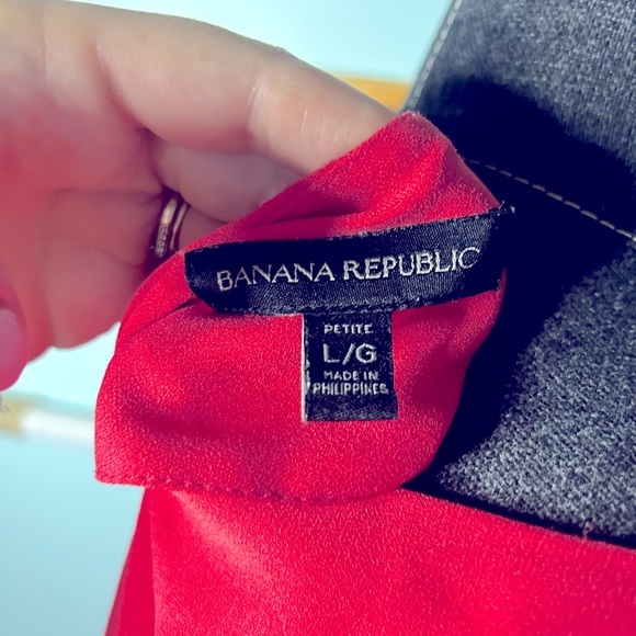 Banana Republic Blouse- Coral - Picture 4 of 4